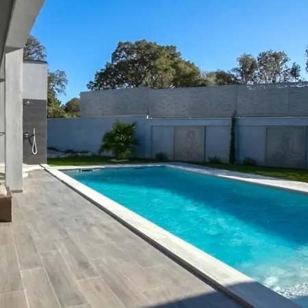 Splendide De Standing Piscine 5 Min Plage
